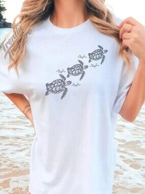 Sea Turtle Graphic Tee, Retro Beach T-shirt, Summer Tee